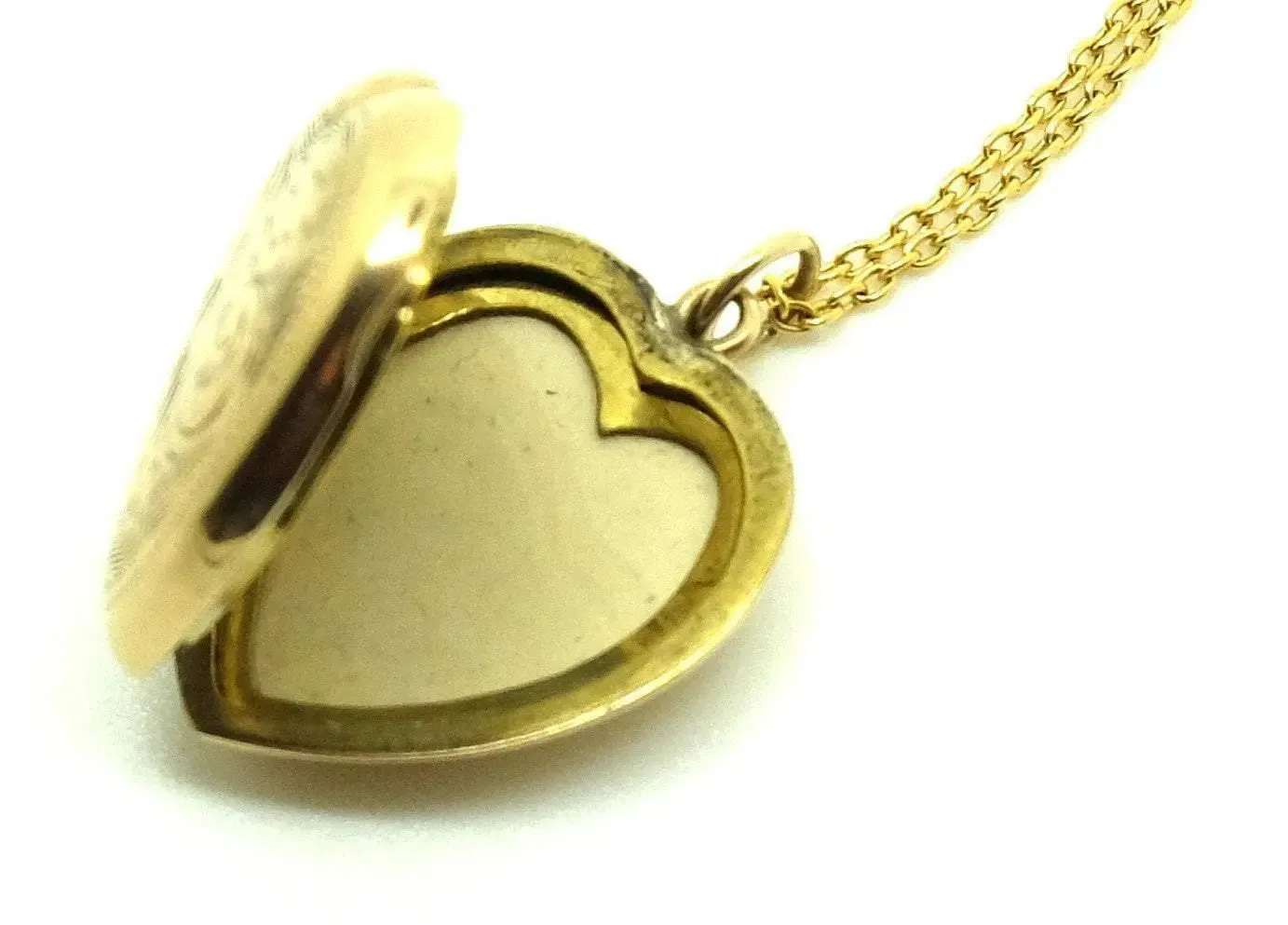 Antique Victorian 9ct Gold Heart Locket