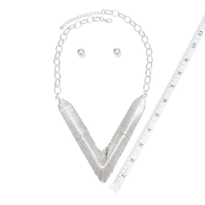 Bib Geometric Wire V Chain Necklace Set