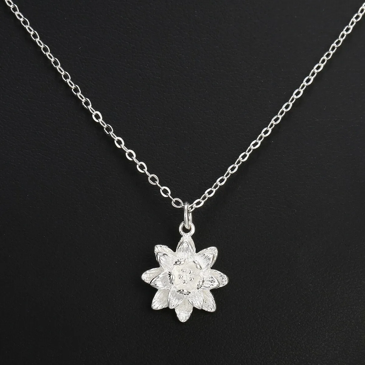 Chic Ladies Lotus Flower Pendant Necklace Boho Women Sexy Neck Jewelry Accessories Shellhard Silver