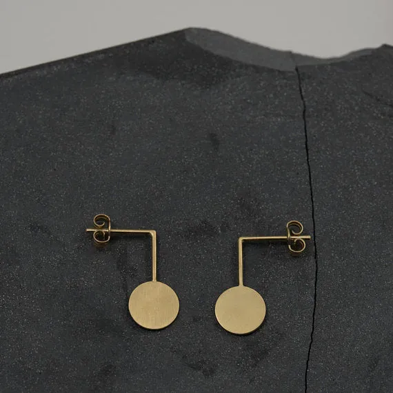 Gold circle graphic drop earrings N°10