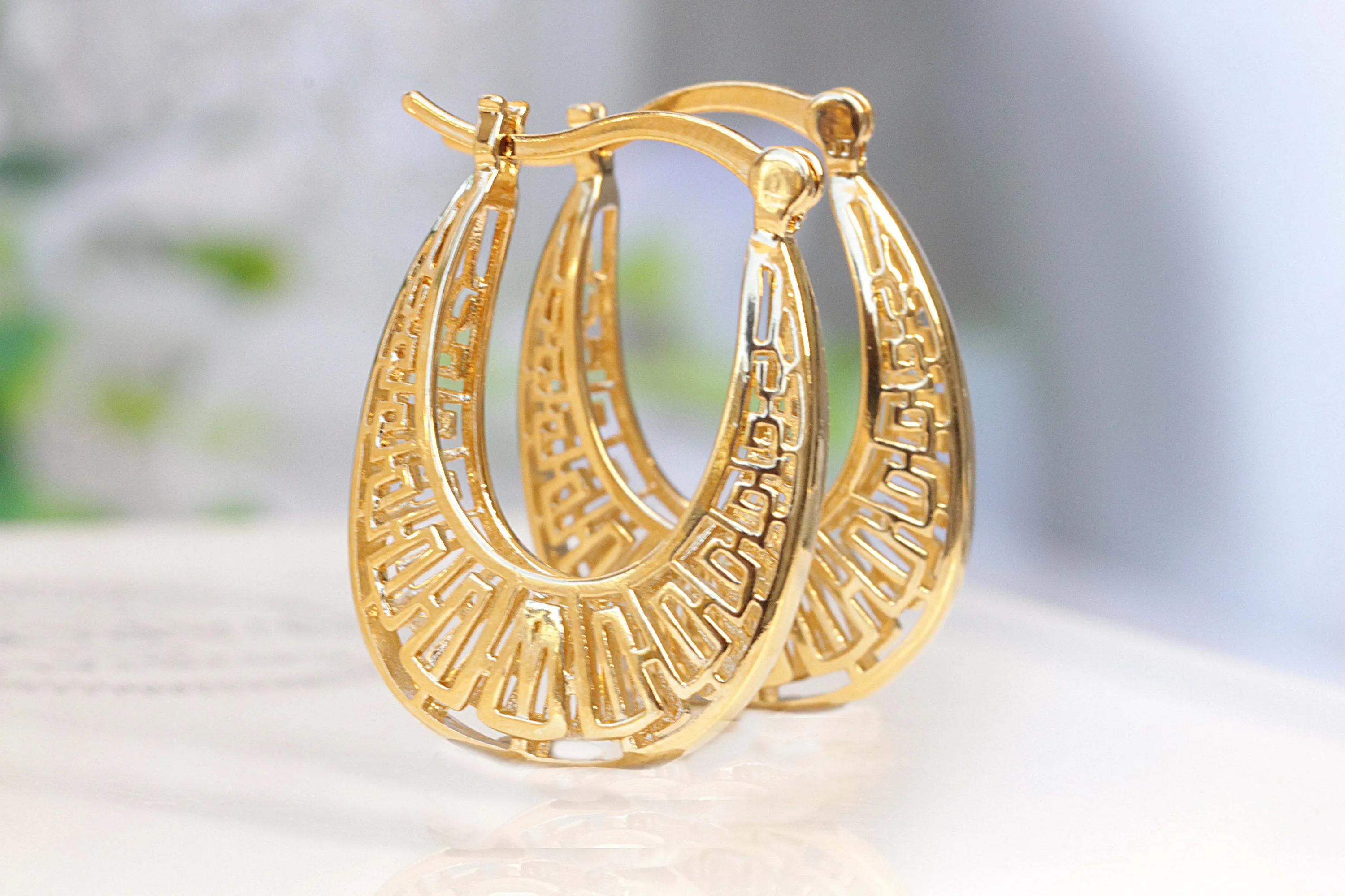 GOLD Hoops