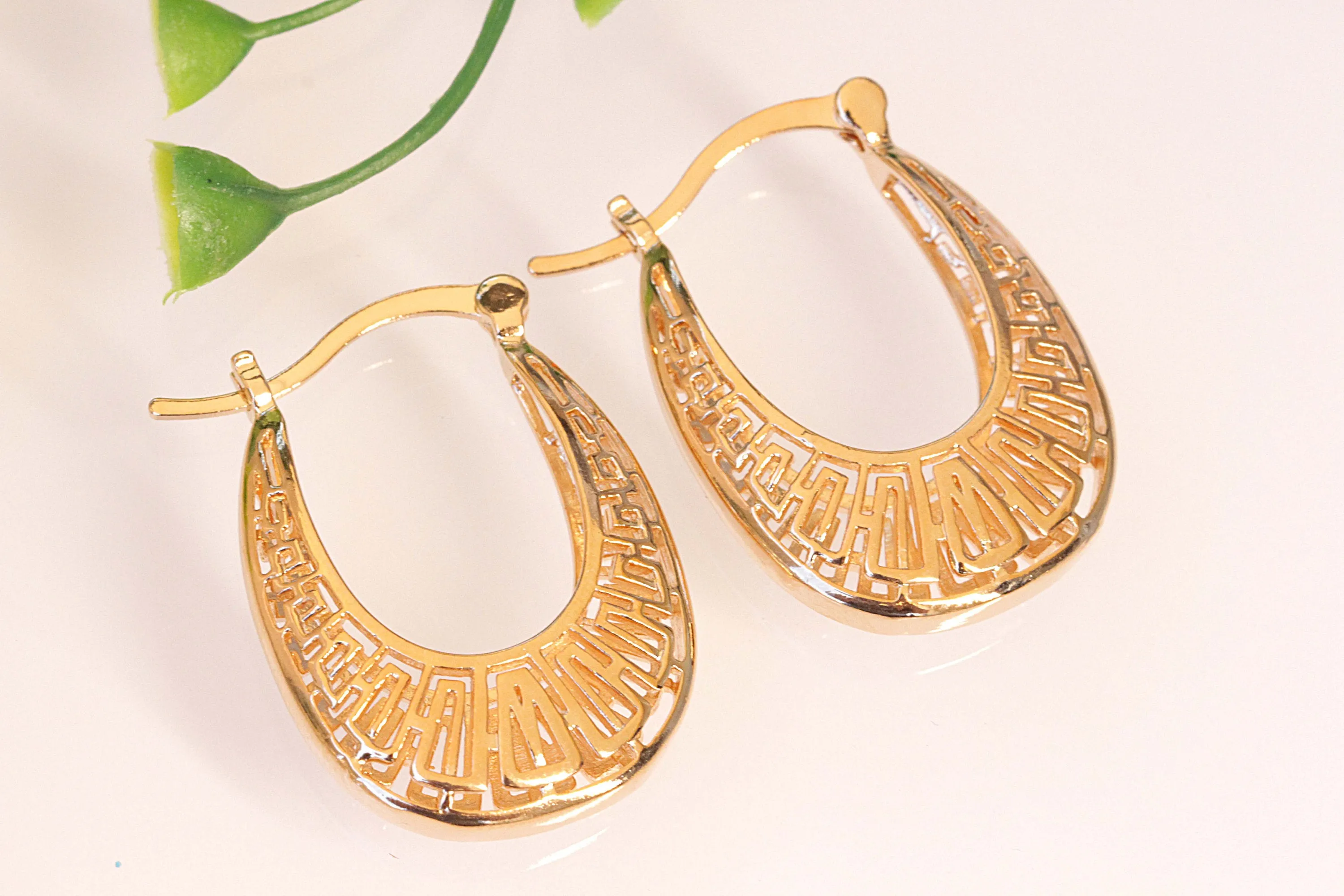 GOLD Hoops