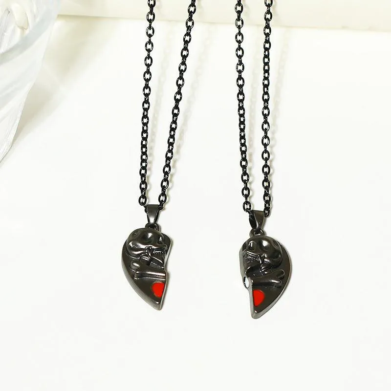 Heart-shaped Magnetic Stitching Love Skull Couple Necklace