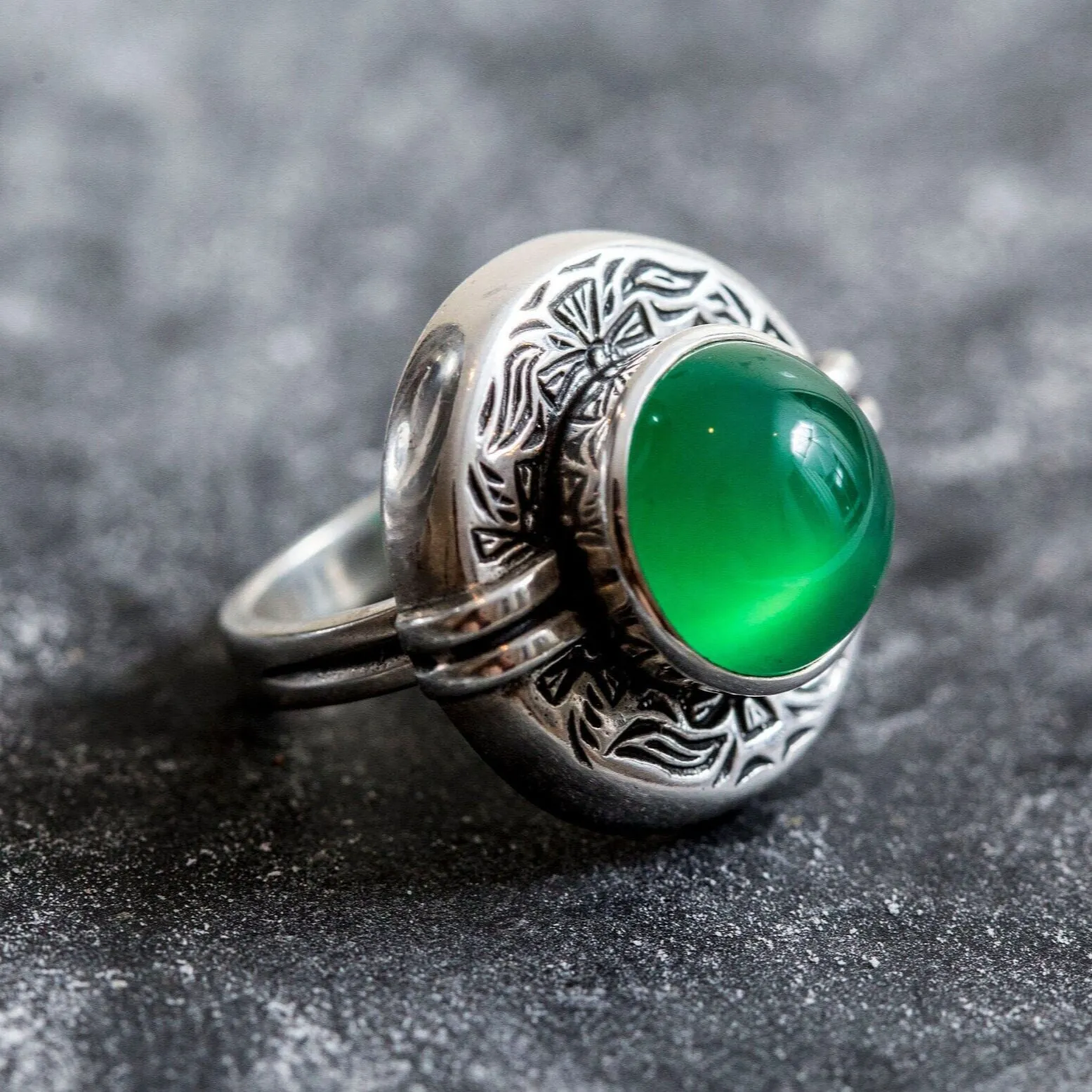 Large Emerald Ring - Egyptian Ring - Green Vintage Ring