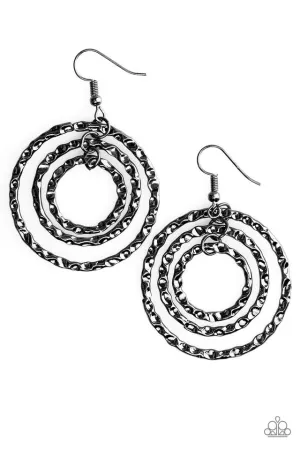 Paparazzi Earring ~ Radical Ripple - Black