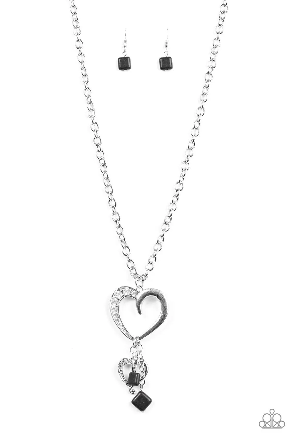 Paparazzi Necklace ~ A Big Heart - Black