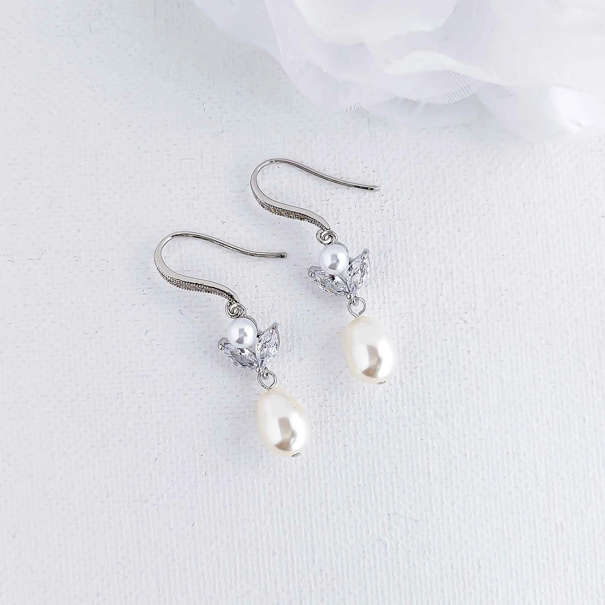 Simple Pearl Dangle Earrings for Brides-Leila