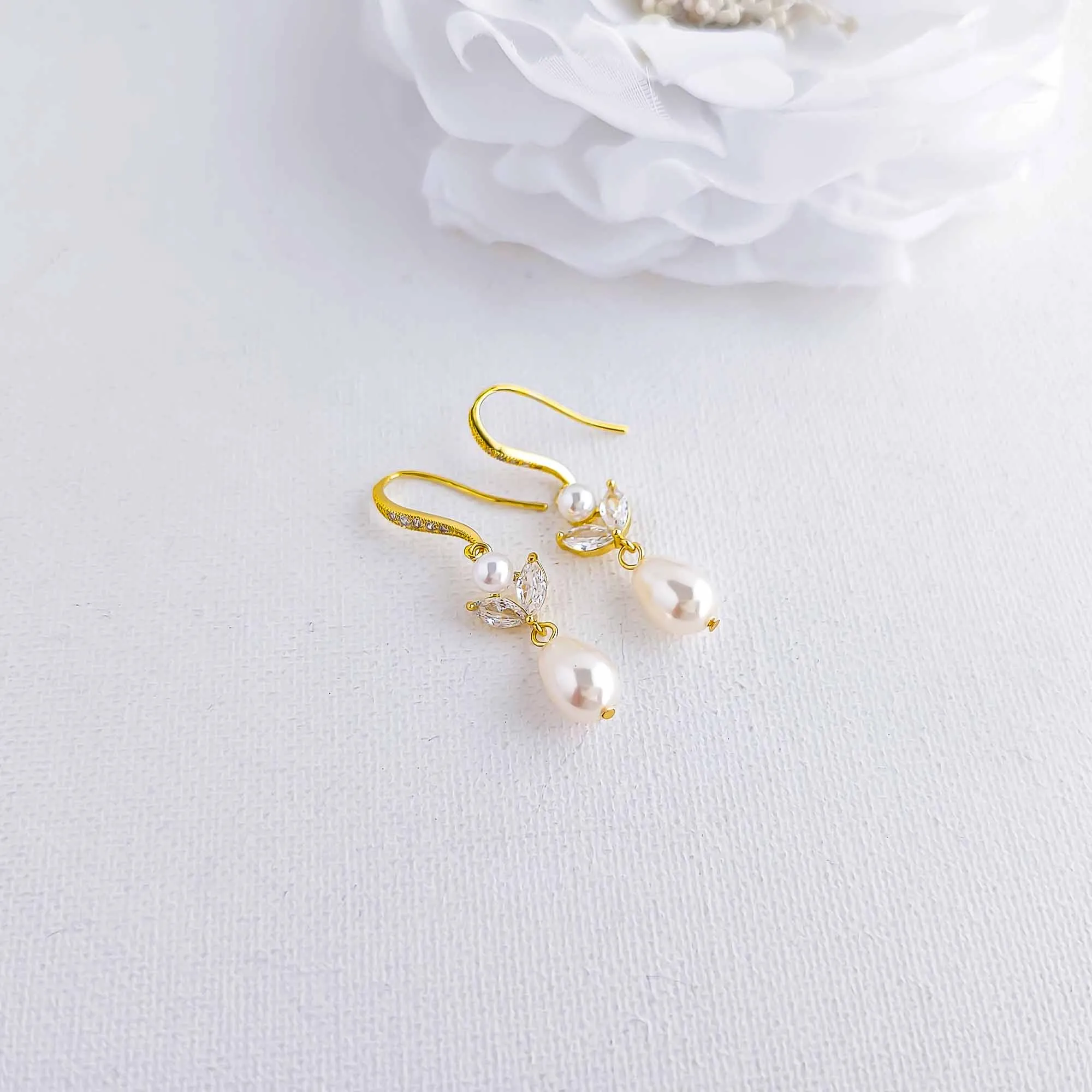 Simple Pearl Dangle Earrings for Brides-Leila