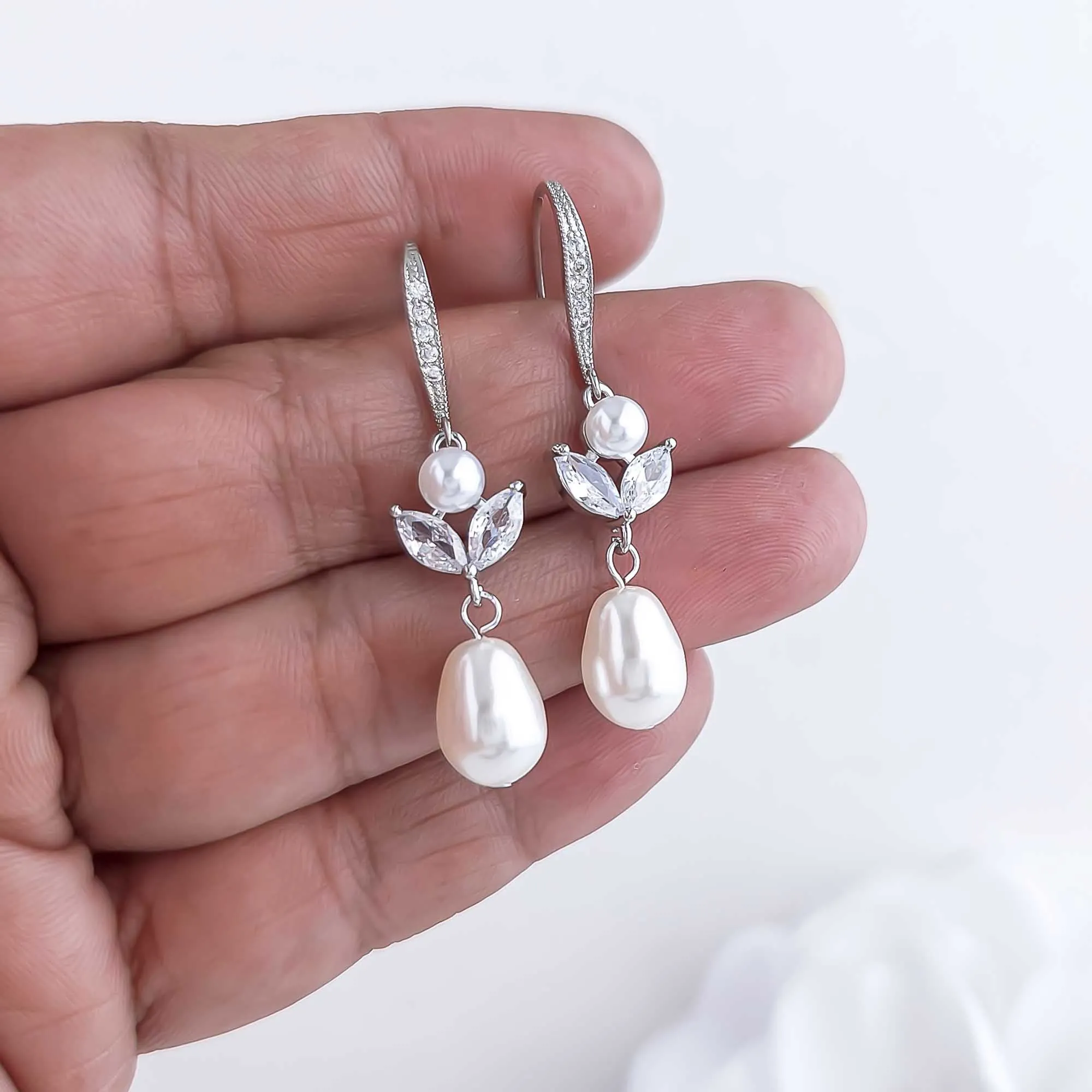 Simple Pearl Dangle Earrings for Brides-Leila