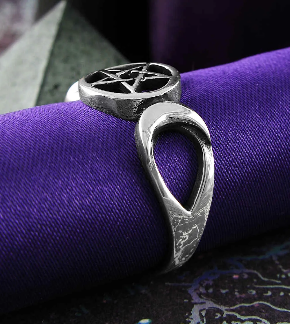 Triple Moon Symbol With Pentagram Cut-Out Ring